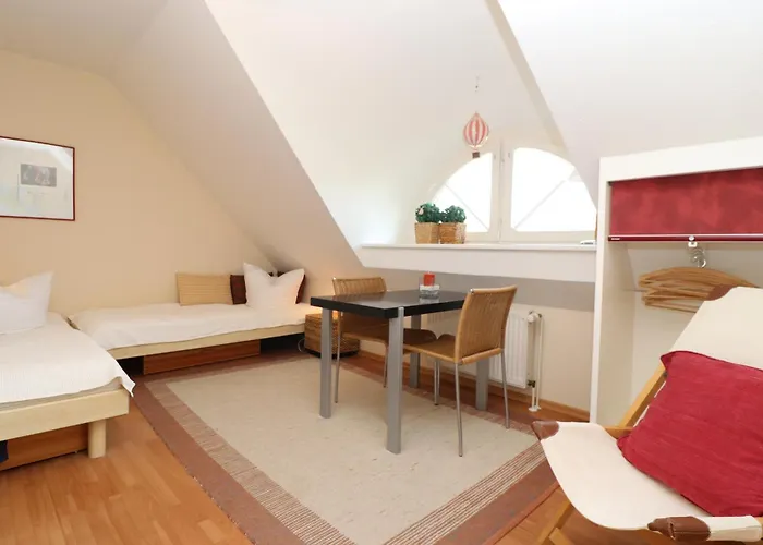 App 12, Holzerland بيت للعطل *