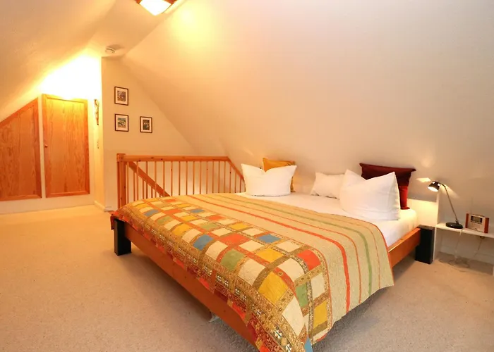 App 12, Holzerland * بون